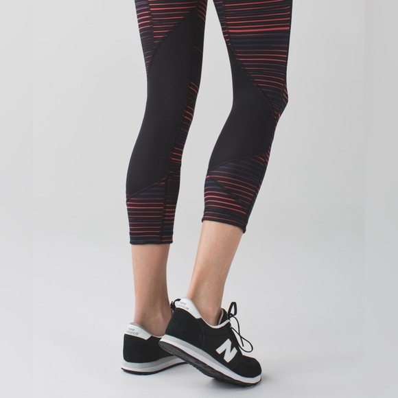 Lululemon Pace Rival Crop Full-On Luxtreme Twisted Dune Alarming BlackBlack Sz 4 - Picture 4 of 11